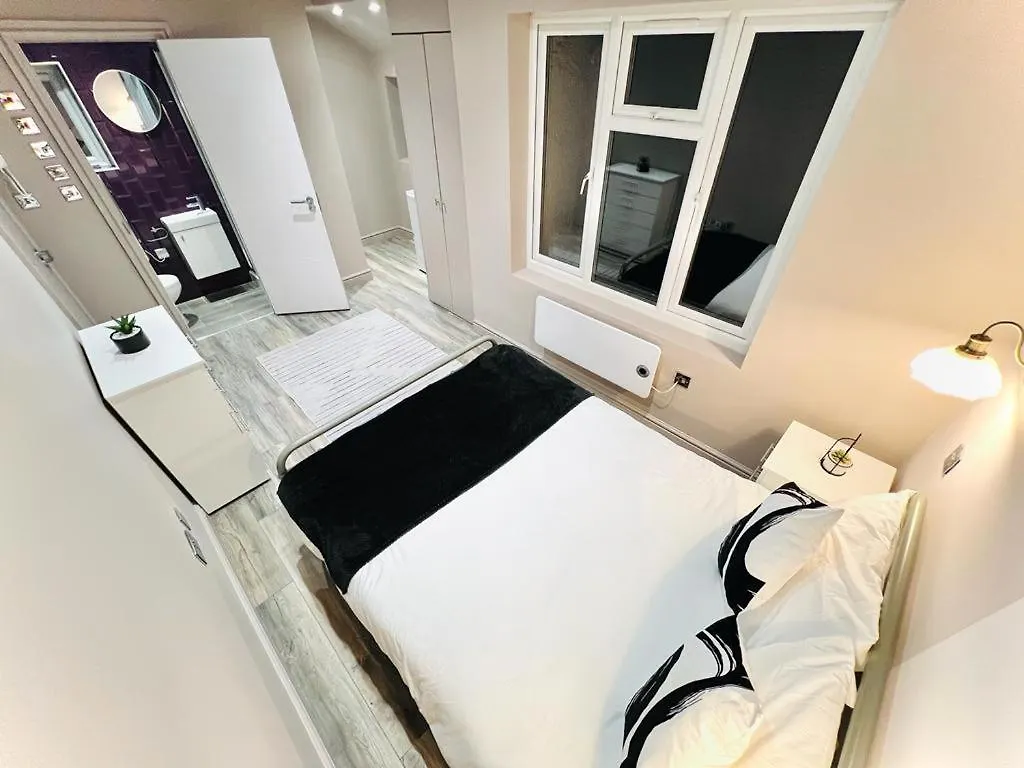 London Crescent House Top Location Ensuites Rooms Great Value 0*,  Egyesült Királyság